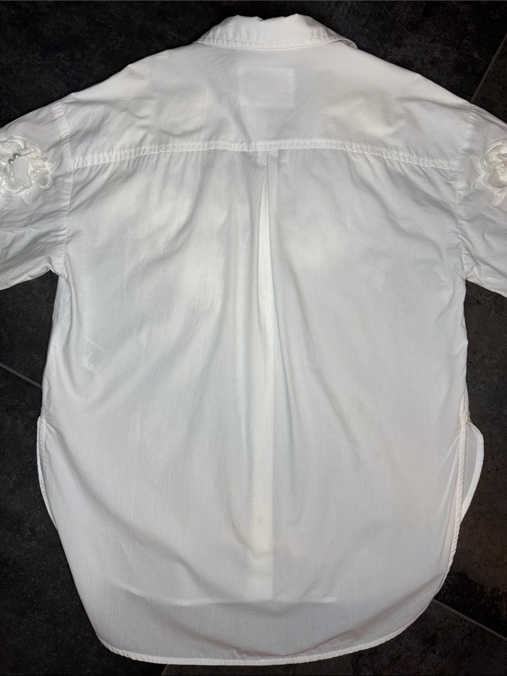 Anthropologie Maeve Bennet Buttondown 3D Floral Appliqué Shirt Fits Larger - Picture 12 of 17